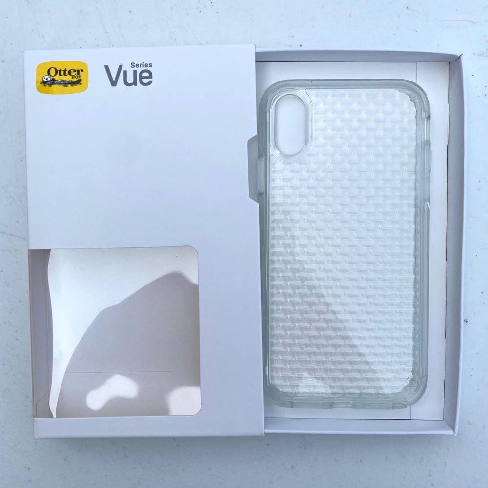 iPhone XR Otterbox vue series case